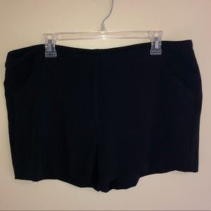 Nicole by Nicole Miller Black Shorts Size 14